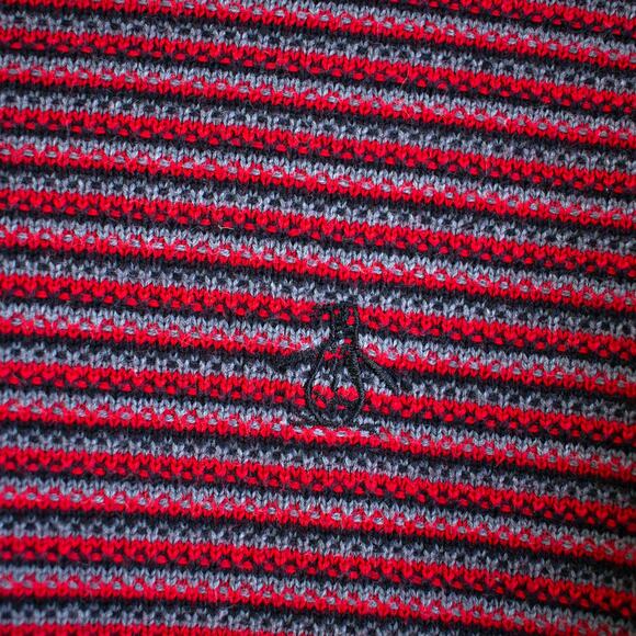 An Original Penguin by Munsingwear V-Neck Striped Sweater Size Large - Picture 3 of 8